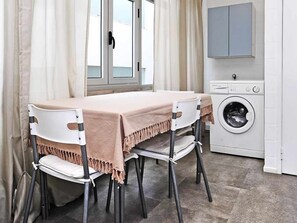 Dining - Sweet Garden Cascais - Checkinhome (Cascais)