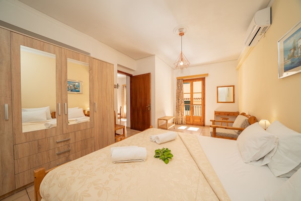 1 bedroom, in-room safe, iron/ironing board, WiFi