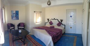 5 عدّة غرف نوم ومكواة/لوح كي وسرير سفر وواي فاي مجانًا