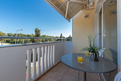 Apartments Dalmata with beautiful sea view, large terrace, fully equipped