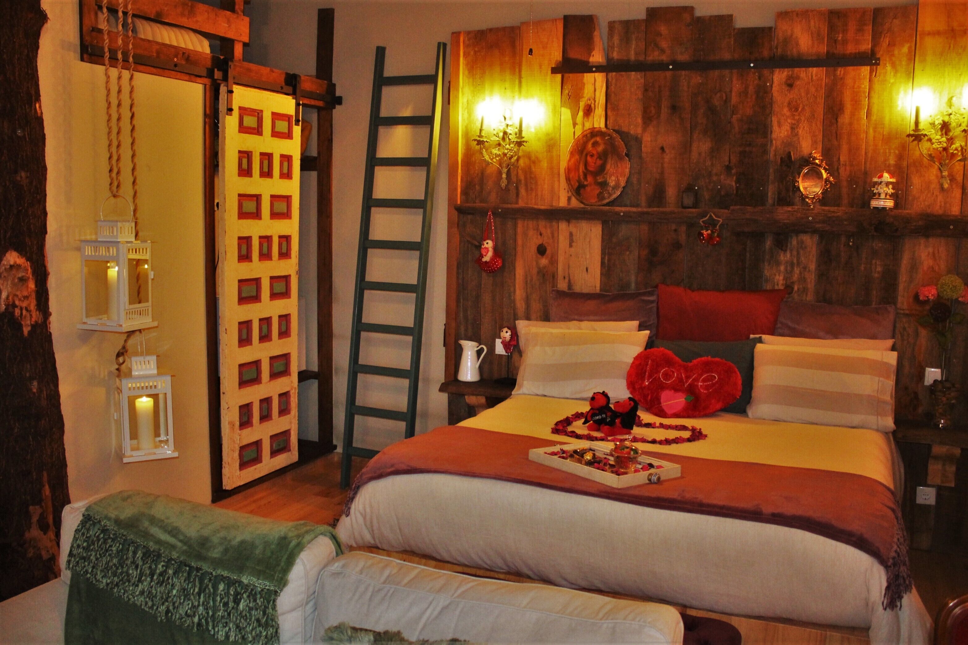 7 bedrooms, free WiFi, bed sheets