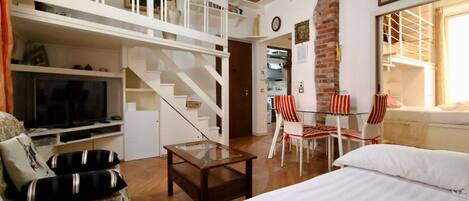 1 Schlafzimmer, Schreibtisch, Bügeleisen/Bügelbrett, kostenloses WLAN