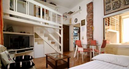 Mailand: HAUS MIT PRIVATEM GARTEN UND PARKPLATZ