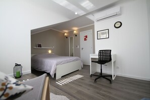 2 chambres, fer et planche à repasser, lit parapluie, Wi-Fi gratuit