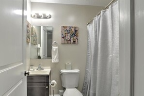 ヘアドライヤー、タオル