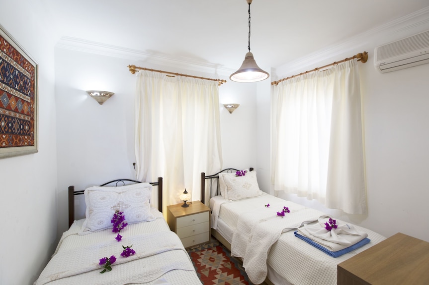 Beautiful 2 Bed, 2 Bath Apartment With Sea Views, Shared Large, Salt Water Pools - Kalkan