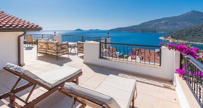 A Boutique Complex 2 Suuri, Salt Water, Infinity altaat, kattoterassi, merinäköala