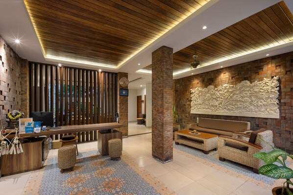 Lobby sitting area - Angkul Angkul Segara Beach Kuta (Kuta)