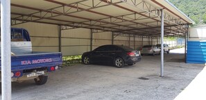 Free self-parking - Motel Pangkor (Gyeongju)