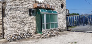 EntrĂ©e de lâhĂ©bergement