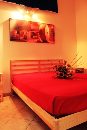 3 makuuhuonetta, vauvan matkasänky, ilmainen Wi-Fi, vuodevaatteet