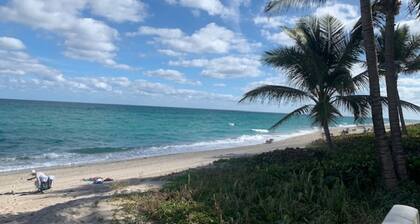 Luxury villa at beach with private patio/pool