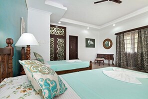 7 bedrooms, in-room safe, desk, iron/ironing board - Magnificent Private Swimming Pool 5BHk Villa on Holiday Street in Calangute, Goa (Calangute)