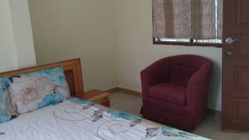 1 bedroom, iron/ironing board, free WiFi