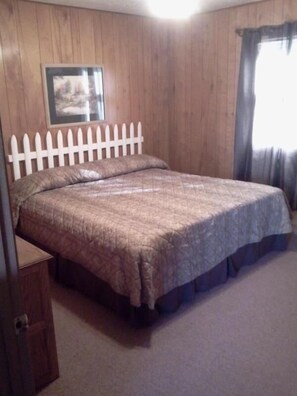 6 slaapkamers, een strijkplank/strijkijzer, gratis wifi, beddengoed