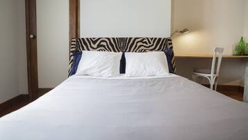 3 chambres, fer et planche Ă repasser, accĂšs Internet, draps fournis