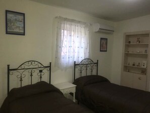 2 Schlafzimmer, Bügeleisen/Bügelbrett, Internetzugang, Bettwäsche