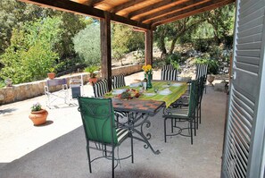 Outdoor dining - VILLA CYCAS relaxation between sea and nature (Itri)