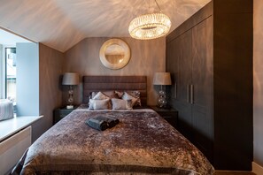 6 Schlafzimmer, Bügeleisen/Bügelbrett, Reisekinderbett, kostenloses WLAN