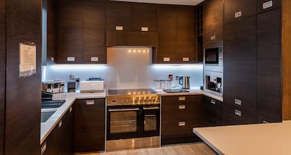 Kinsale Town centre , sleeps16, 6 bedrooms, run by Exquisite Holiday Homes