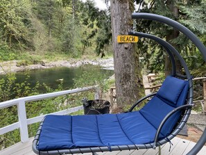 Property grounds - 2 cabins for the price of one and Starlink wifi. (Washougal)