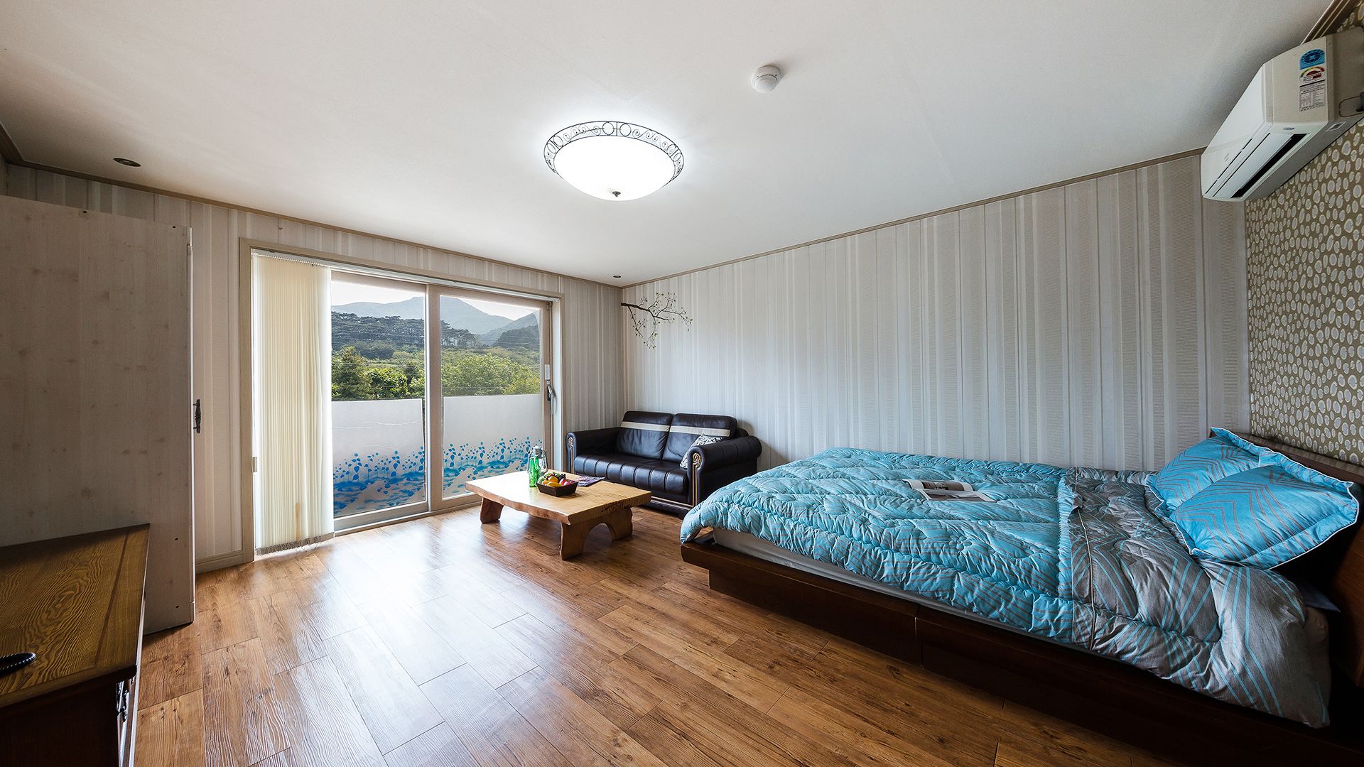 Quarto (103) | Wi-Fi de cortesia