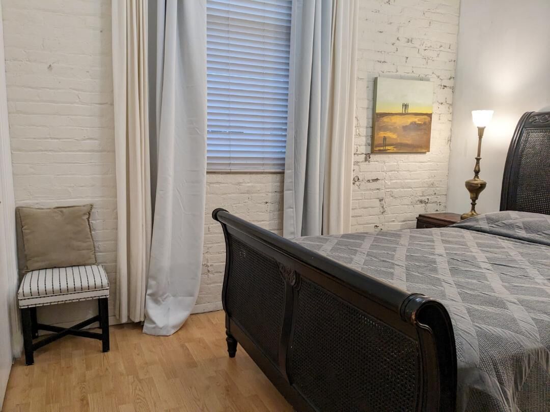 1 habitación, escritorio, tabla de planchar con plancha y wifi gratis 