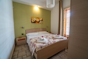 2 chambres, fer et planche à repasser, accès au Wi-Fi (inclus)