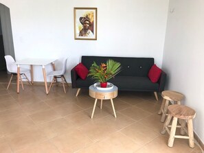 Flat-screen TV - Gite grenadille Martinique private pool, naturist residence (SAINTE-LUCE)