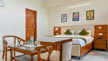 Standard Double Room | Iron/ironing board, rollaway beds, free WiFi, bed sheets