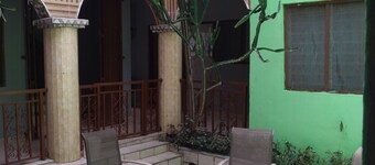 Oaks : Private Room 8