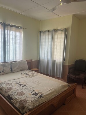 1 bedroom, iron/ironing board, free WiFi