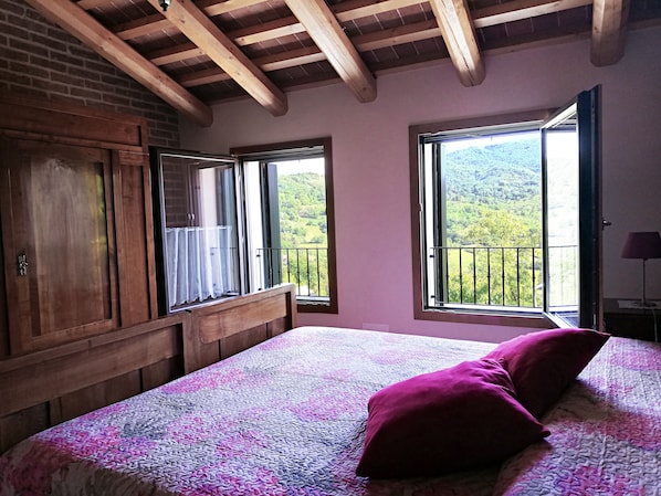 2 chambres, fer et planche à repasser, Wi-Fi, literie fournie