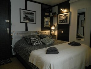 1 bedroom, Internet, bed sheets