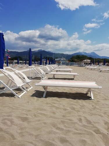 Villa near the sea, Cinquale Forte dei Marmi