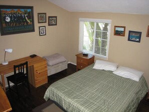 2 camere, una scrivania, ferro/asse da stiro, Wi-Fi