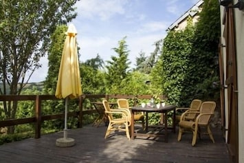 屋外ダイニングエリア