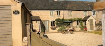 Cosy cottage in the Cotswolds