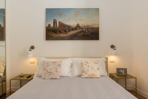 1 bedroom, in-room safe, iron/ironing board, free WiFi