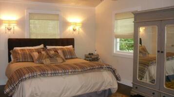 2 chambres, fer et planche Ă repasser, Wi-Fi gratuit, draps fournis