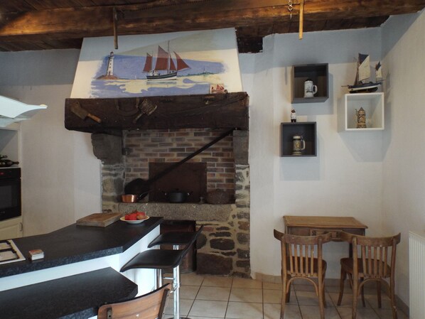 Dining - Country house Near Dinard and Saint Malo (Pleurtuit)