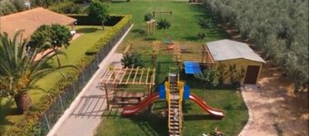 PodereCampiAlMare, Casa Leccio- Pool -free WIFI- jacuzzi