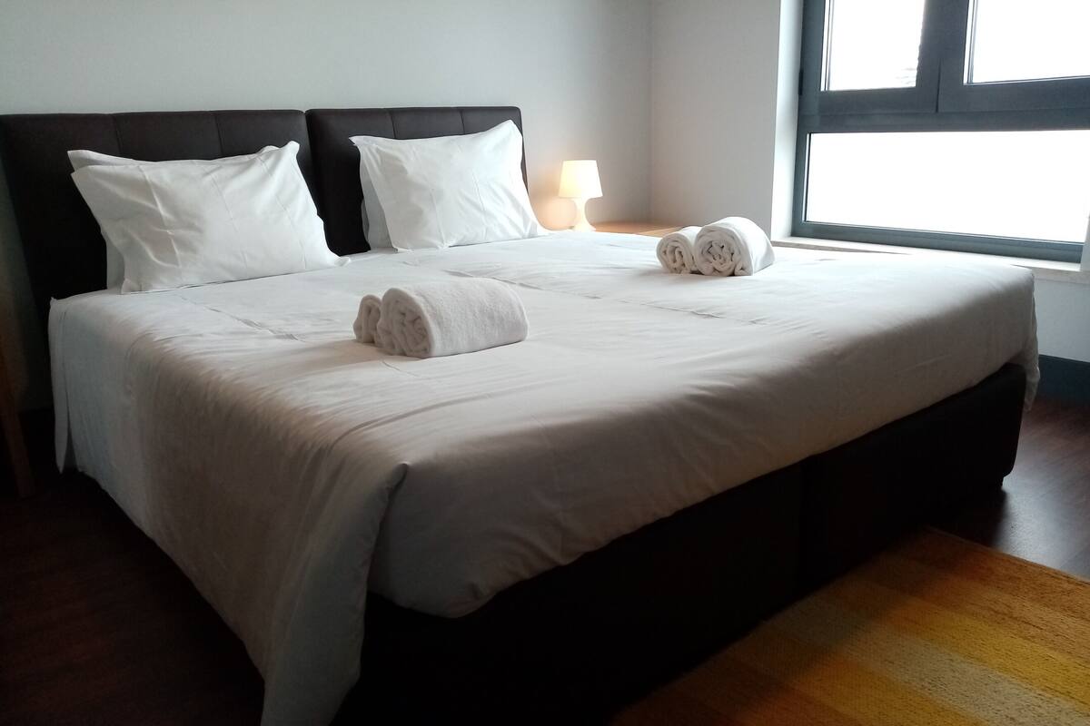 Double Room, Shared Bathroom | Free WiFi, bed sheets