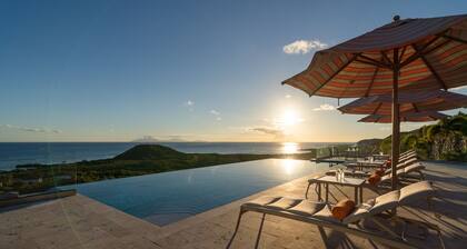Luxury 5-Bedroom Villa with Oceanview Infinity Pool & Spectacular Sunsets