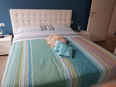 Light & Colours Apartment -Bologna