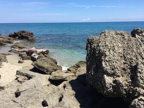 靠近海滩