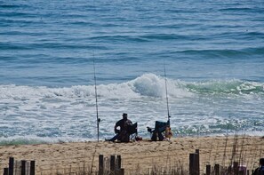 On the beach - FFR104 - Beach Retreat by First Flight Rentals (Kill Devil Hills)
