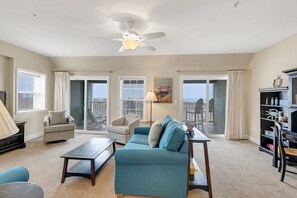 Smart-TV, fotballspill og bøker