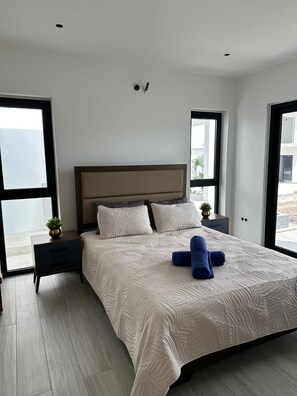 Deluxe Apartment | 2 bedrooms, iron/ironing board, free WiFi, bed sheets