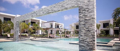 Piscine extérieure